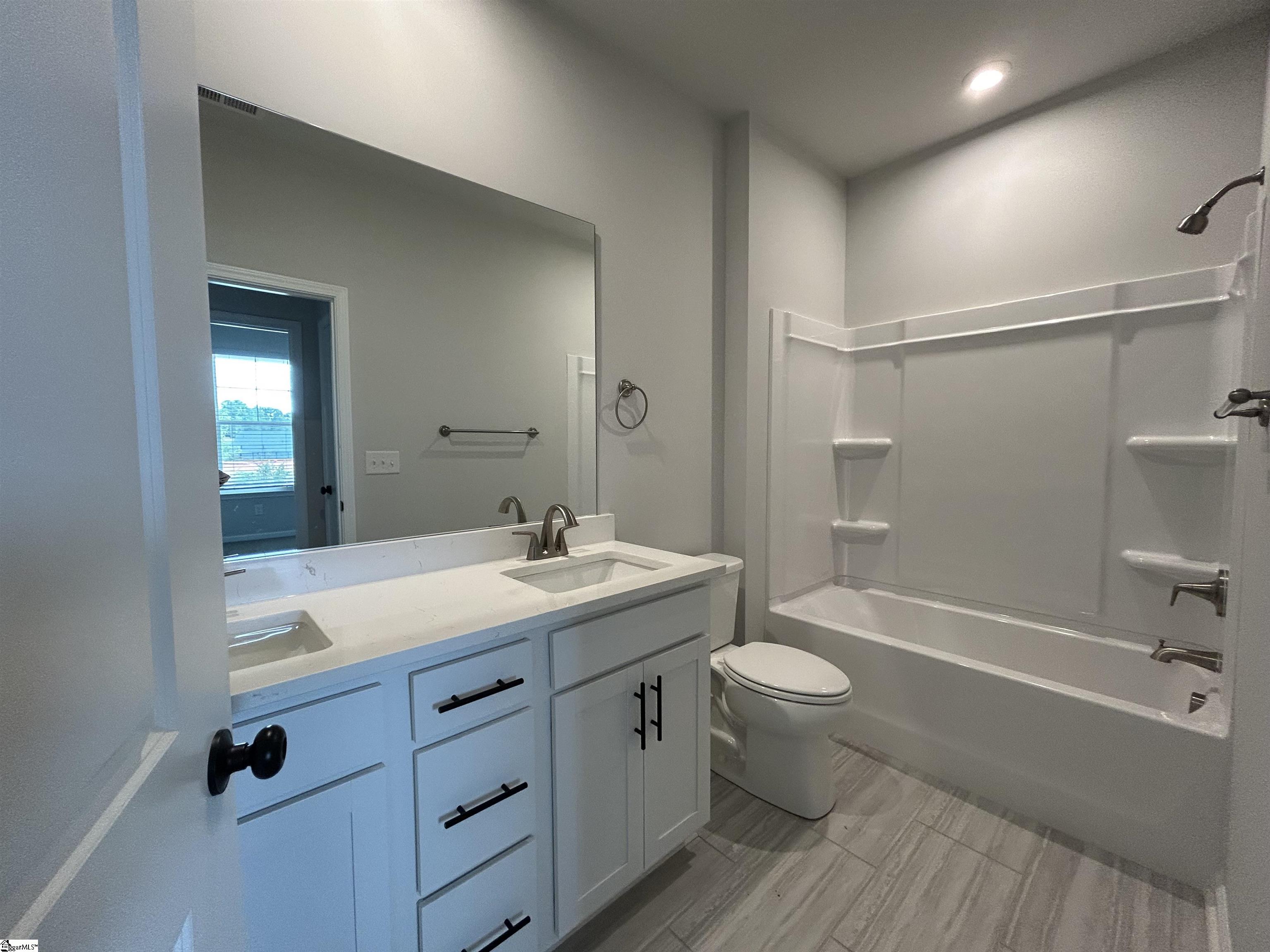 5 Harbor River Circle Greenville, SC 29607 - Photo 11 of 32