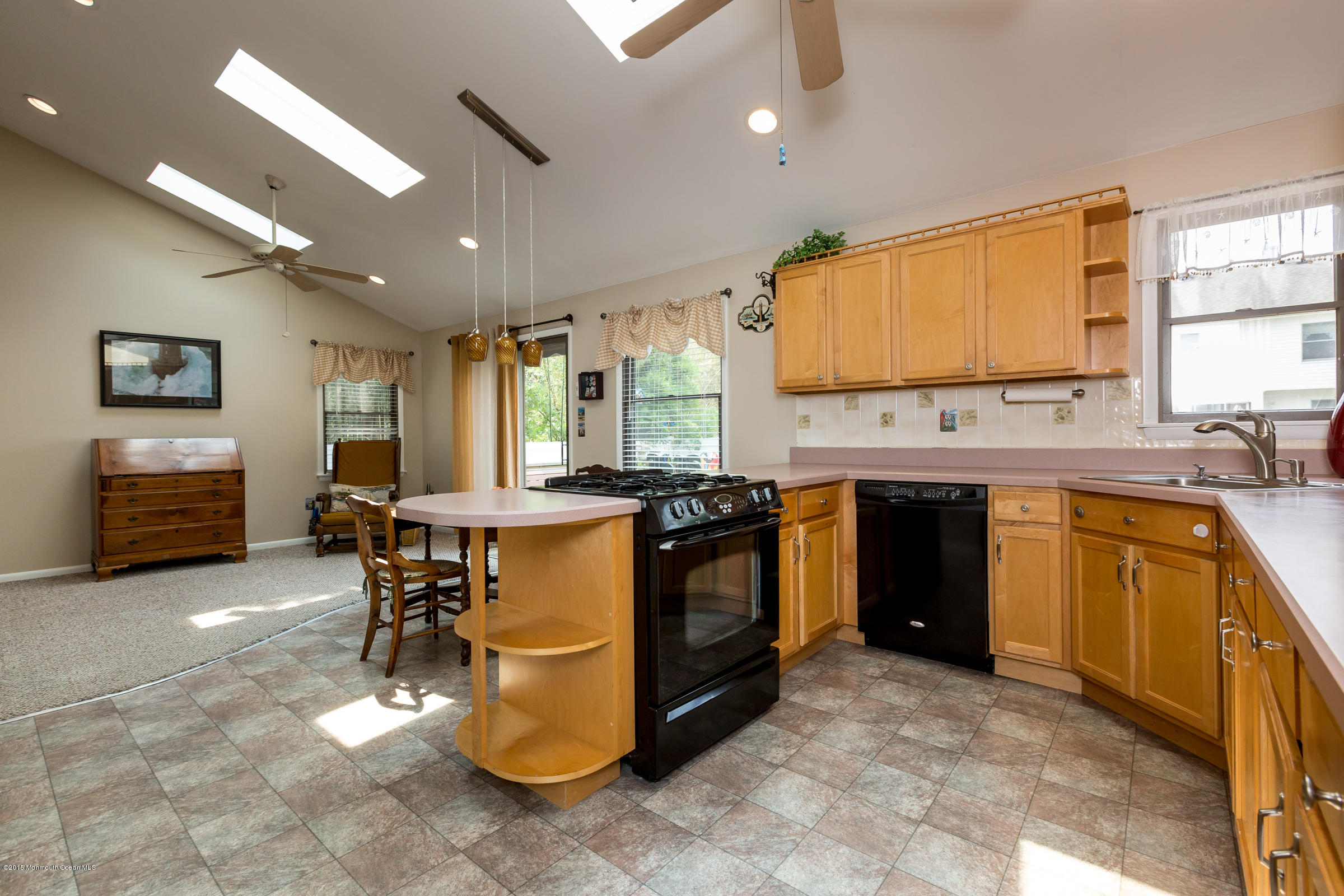 243 Van Zile Road Brick, NJ 08724 - Photo 17 of 40 16 Kitchen
