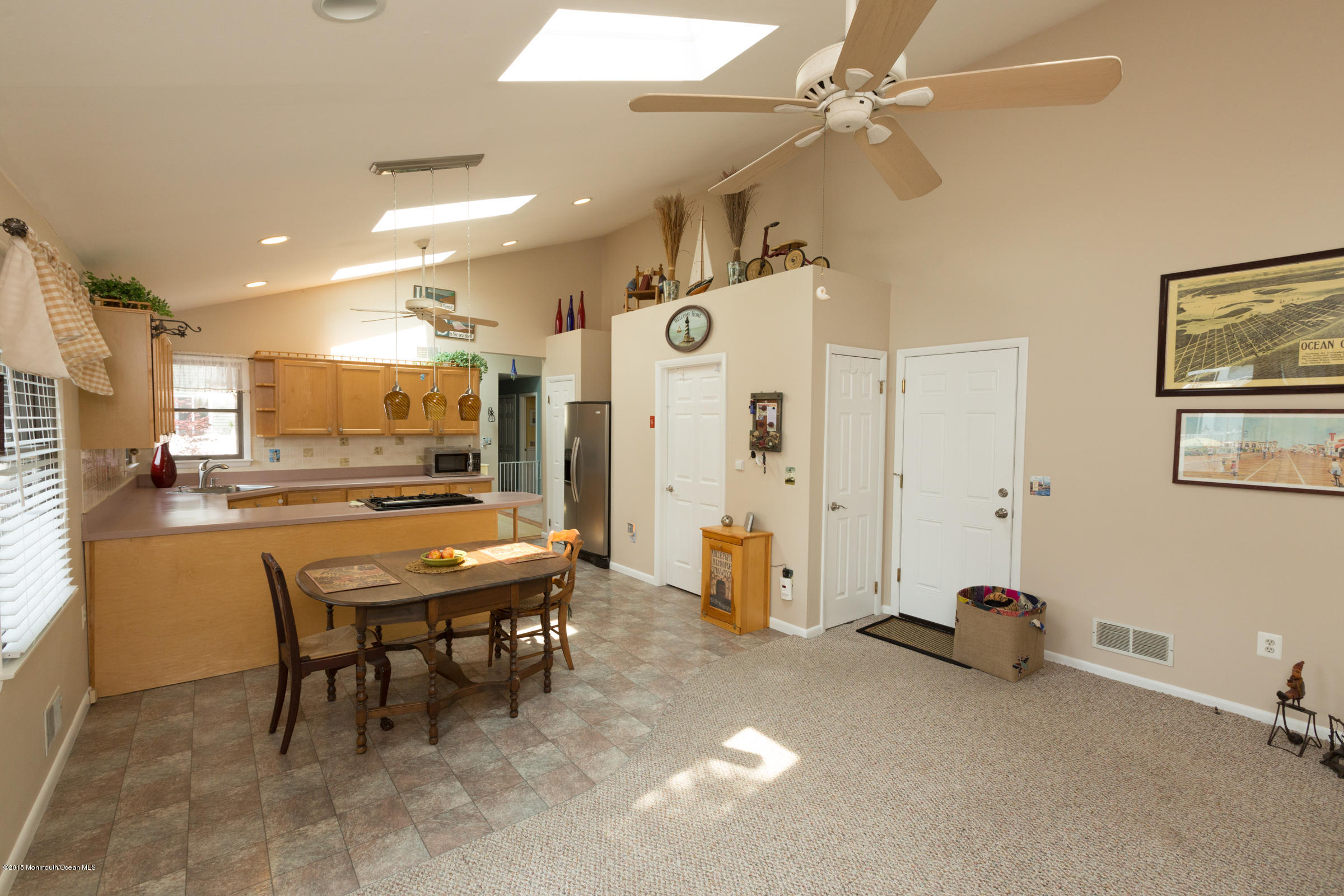 243 Van Zile Road Brick, NJ 08724 - Photo 20 of 40 19 Kitchen- Family Room