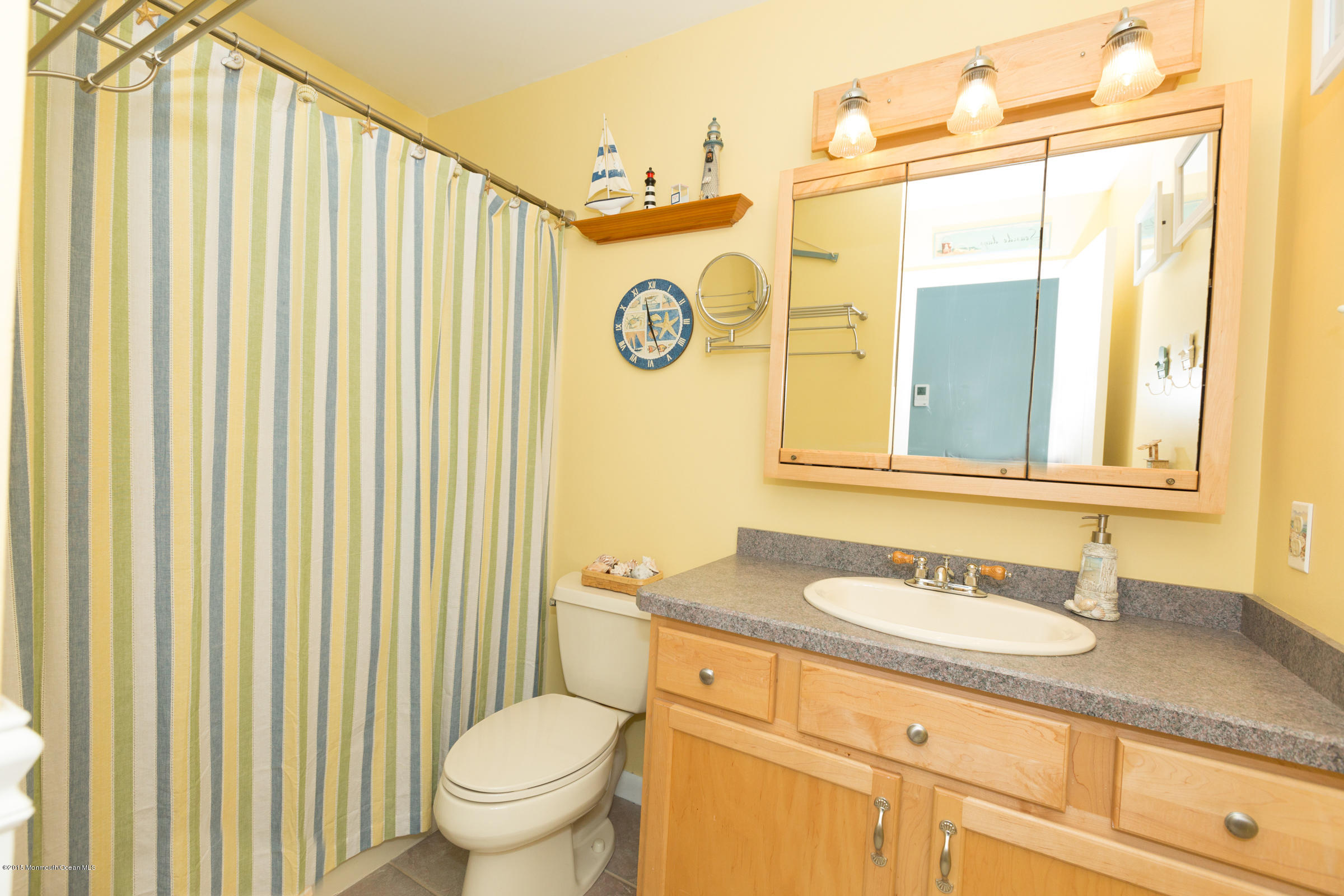 243 Van Zile Road Brick, NJ 08724 - Photo 24 of 40 23 Family Bath Room