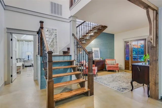 a view of entryway and hall