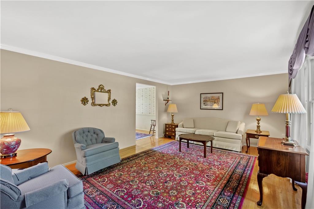 290 Hays Road Pittsburgh, PA 15241 - Photo 3 of 29 Gallery Image 3