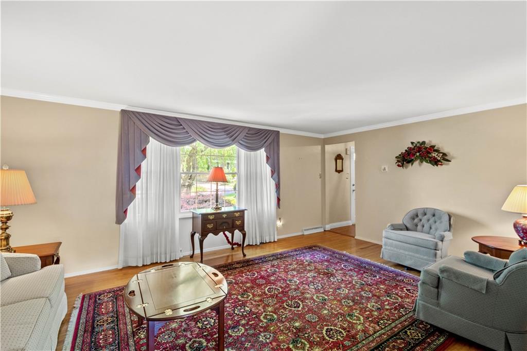 290 Hays Road Pittsburgh, PA 15241 - Photo 4 of 29 Gallery Image 4