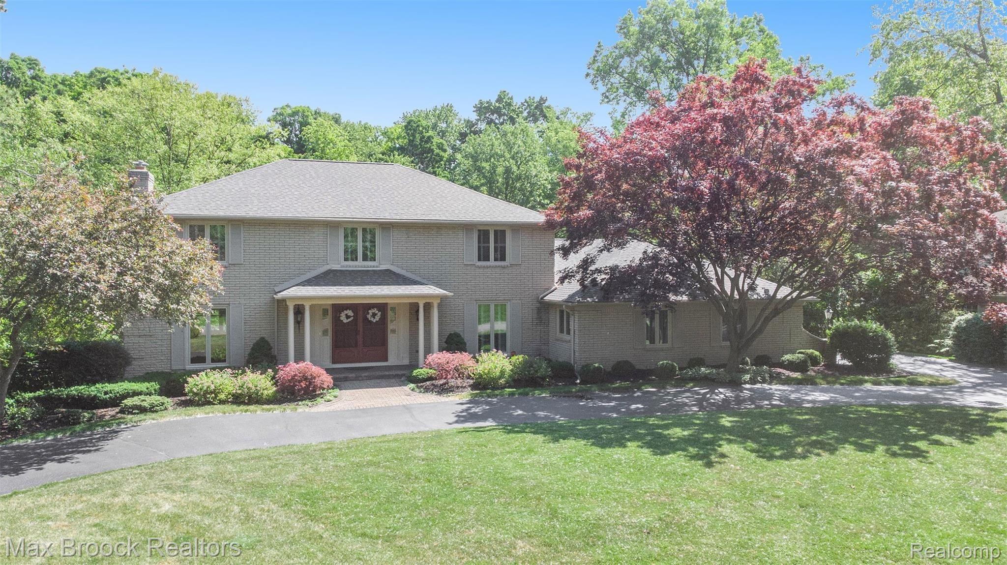 582 Overbrook Road Bloomfield Hills, MI 48302 - Photo 2 of 56 DJI_0950.jpg