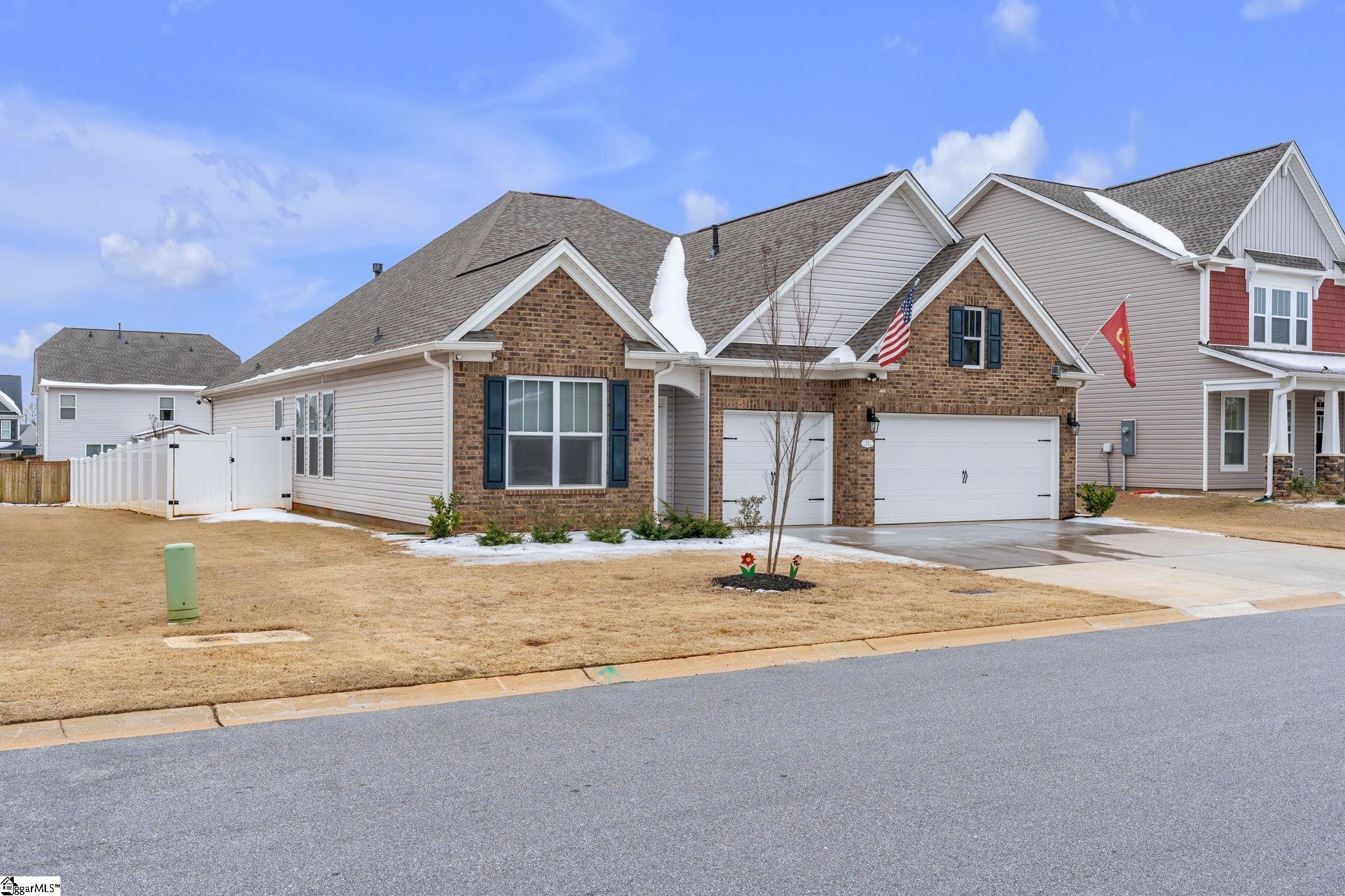 17 Dodd Trail Greenville, SC 29605 - Photo 2 of 33