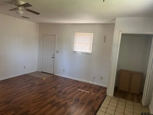 $1,450 | 700 West 2nd Street, Tyler, TX 75701
