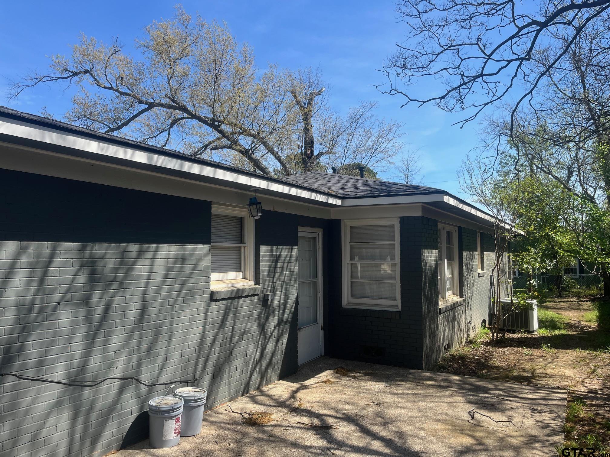 700 West 2nd Street Tyler, TX 75701 - Photo 7 of 10 a front view of a house