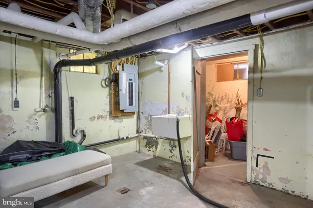 a picture of a floor plan