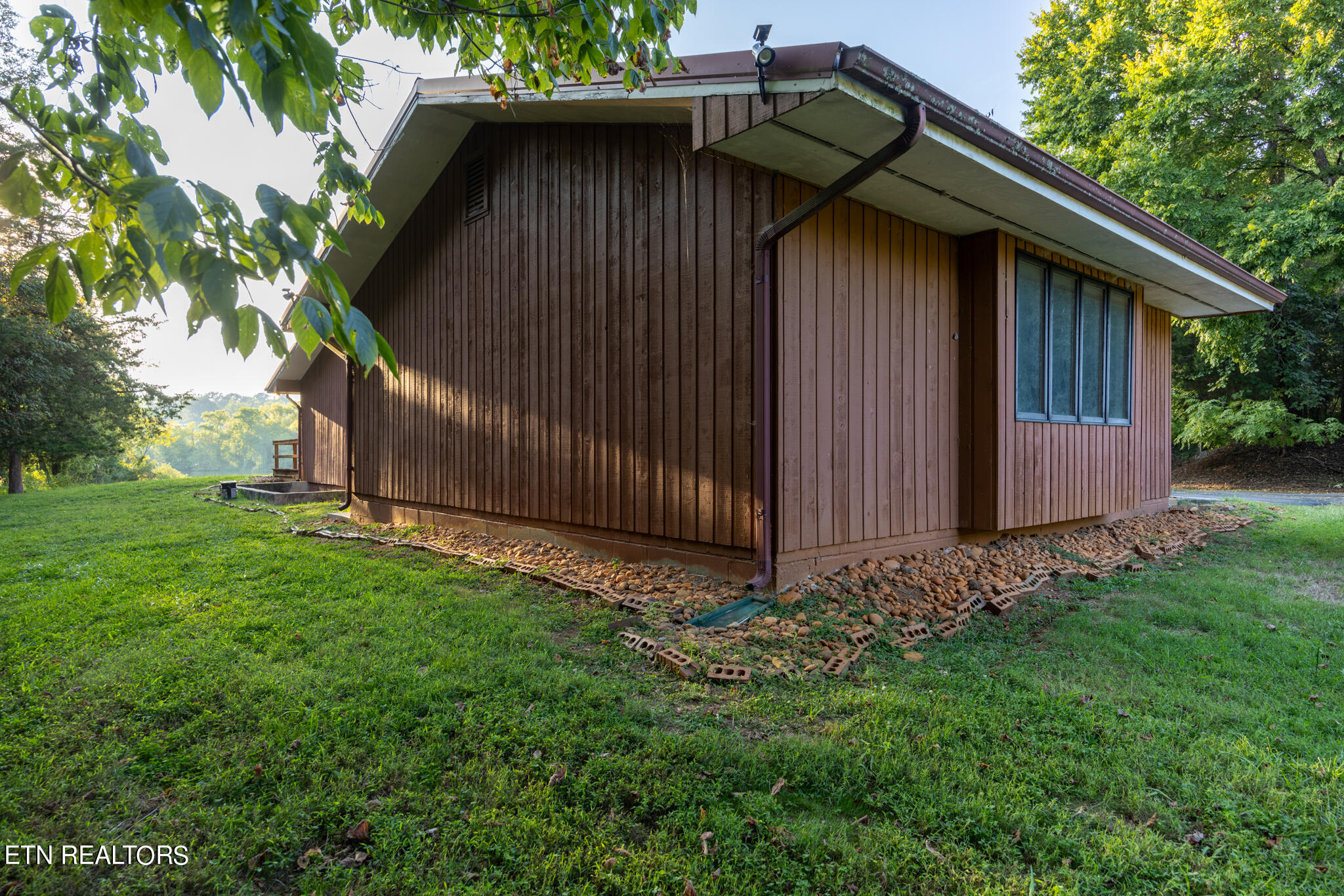 6385 Matlock Bend Road Loudon, TN 37774 - Photo 4 of 6 JKR50074-HDR