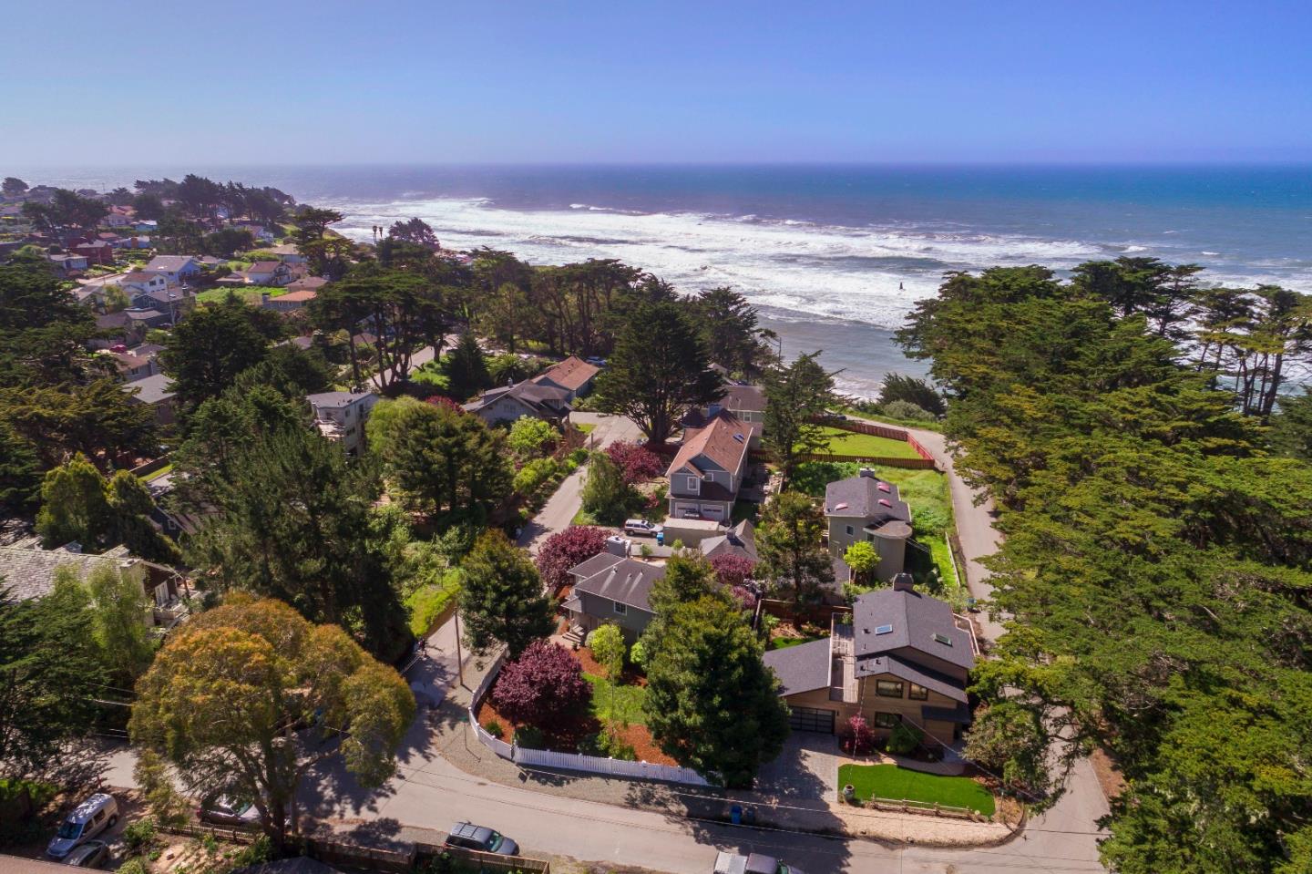 171 Alton Avenue Moss Beach, CA 94038 - Photo 24 of 24 a view of a city