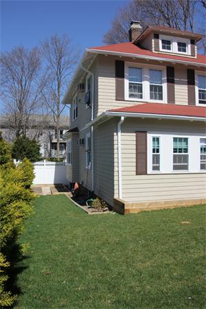 17 Oval Road Quincy, MA 02170 - Photo 3 of 17 Gallery Image 3