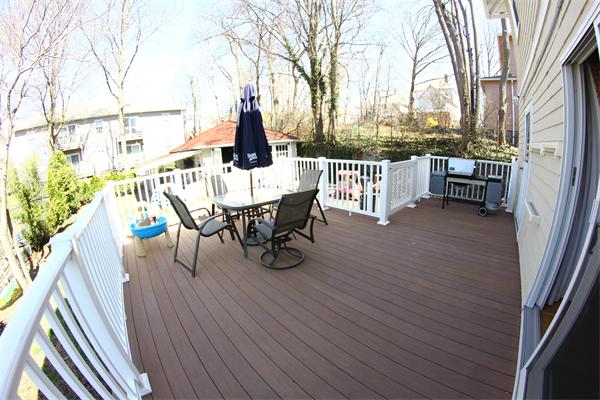 17 Oval Road Quincy, MA 02170 - Photo 4 of 17 Gallery Image 4