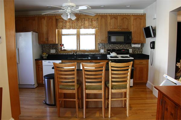 17 Oval Road Quincy, MA 02170 - Photo 6 of 17 Gallery Image 6