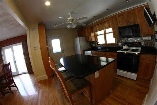 17 Oval Road Quincy, MA 02170 - Photo 7 of 17 Gallery Image 7