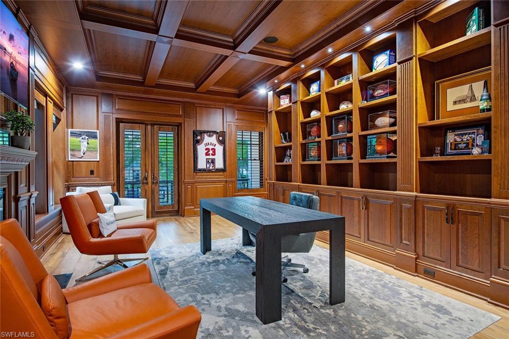 140 3rd Avenue South Naples, FL 34102 - Photo 16 of 46