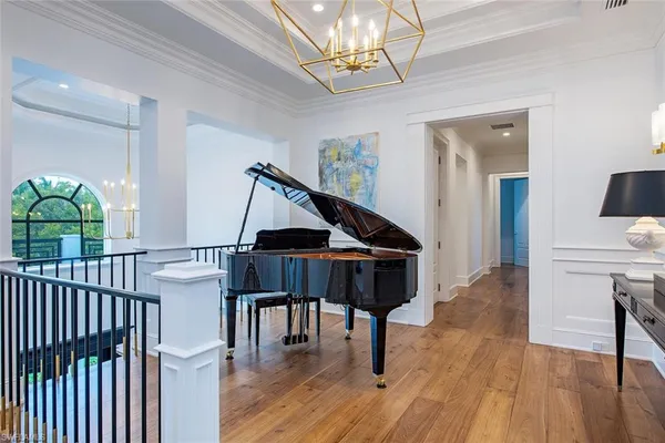 $13,950,000 | 140 3rd Avenue South, Naples, FL 34102