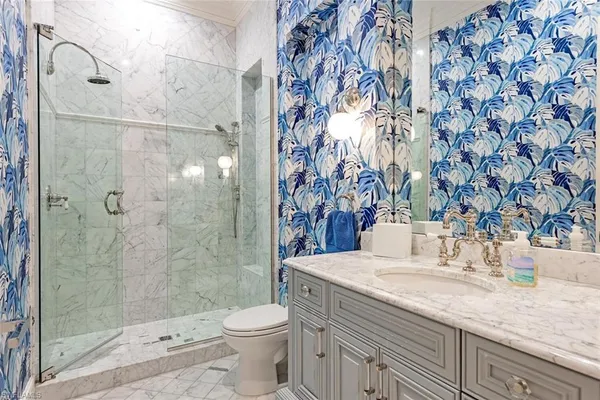 $13,950,000 | 140 3rd Avenue South, Naples, FL 34102