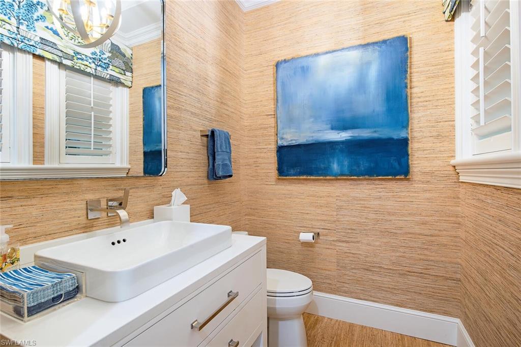 140 3rd Avenue South Naples, FL 34102 - Photo 9 of 46