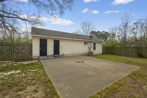 $89,900 | 4177 University Street, Memphis, TN 38127