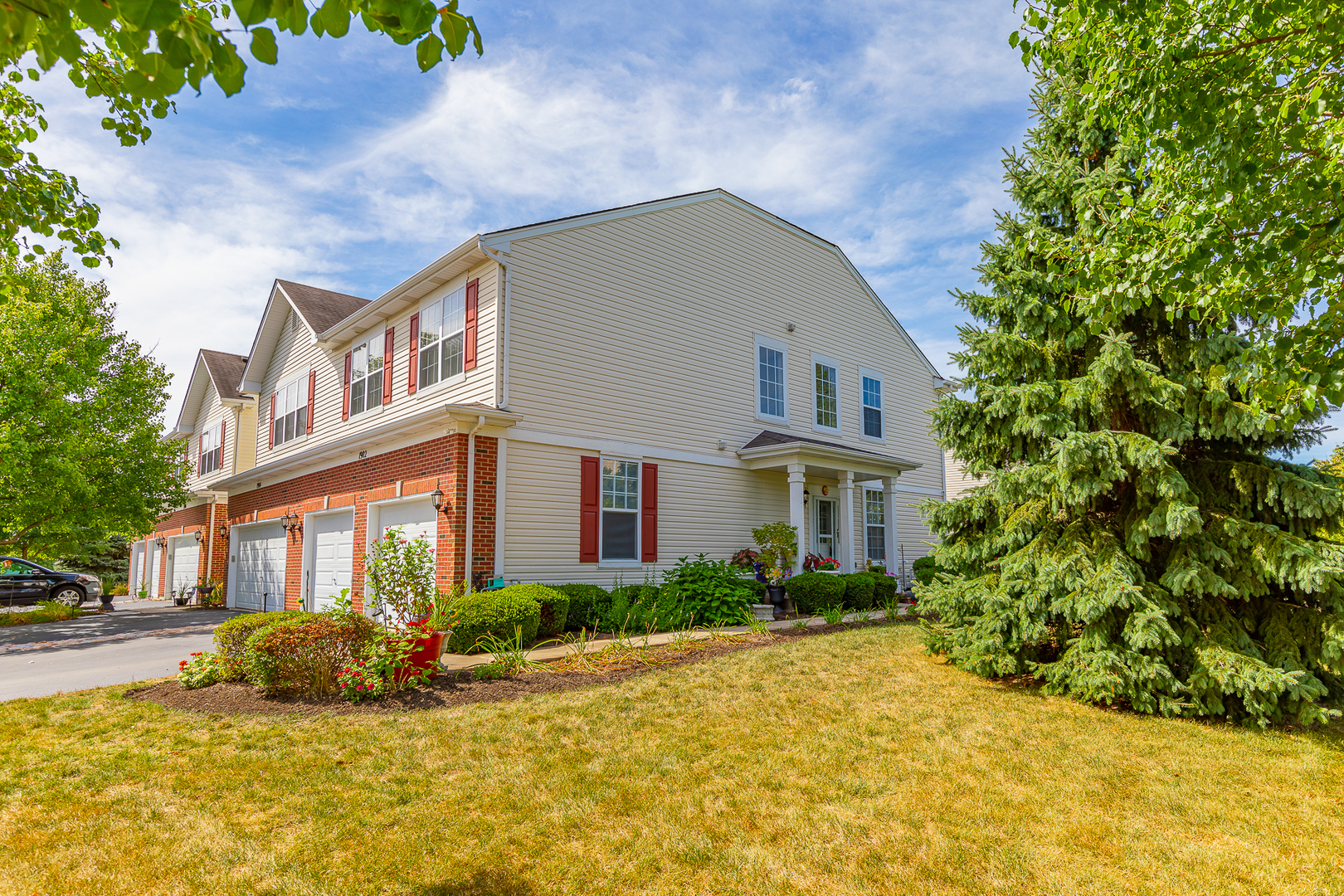1902 Crestview Circle, Unit 1902 Romeoville, IL 60446 - Photo 16 of 32 a house view with a outdoor space