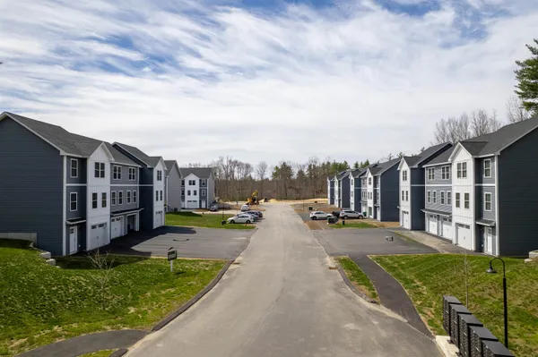 $429,900 | 14 C The Crossings At Village Centre, Barrington, NH 03825