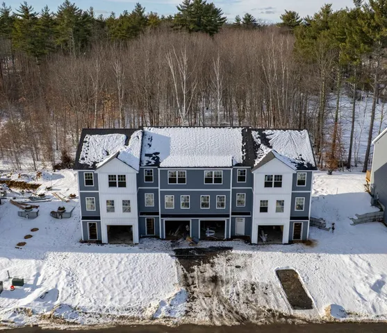 $429,900 | 14 C The Crossings At Village Centre, Barrington, NH 03825