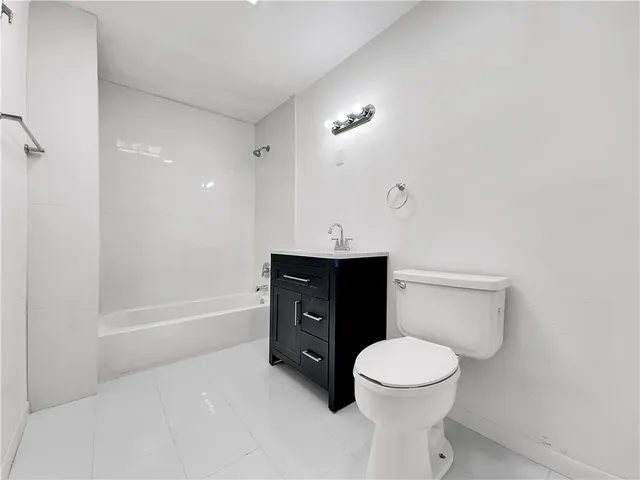 $489,000 | 4115 Meridian Place, Corpus Christi, TX 78411