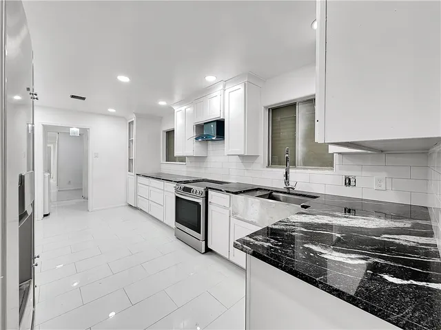 $489,000 | 4115 Meridian Place, Corpus Christi, TX 78411