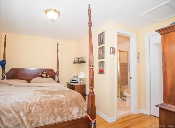 $2,000 | 51 Plumtree Lane, Trumbull, CT 06611