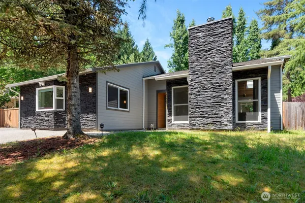 $3,999 | 22826 Northeast 21st Place, Sammamish, WA 98074