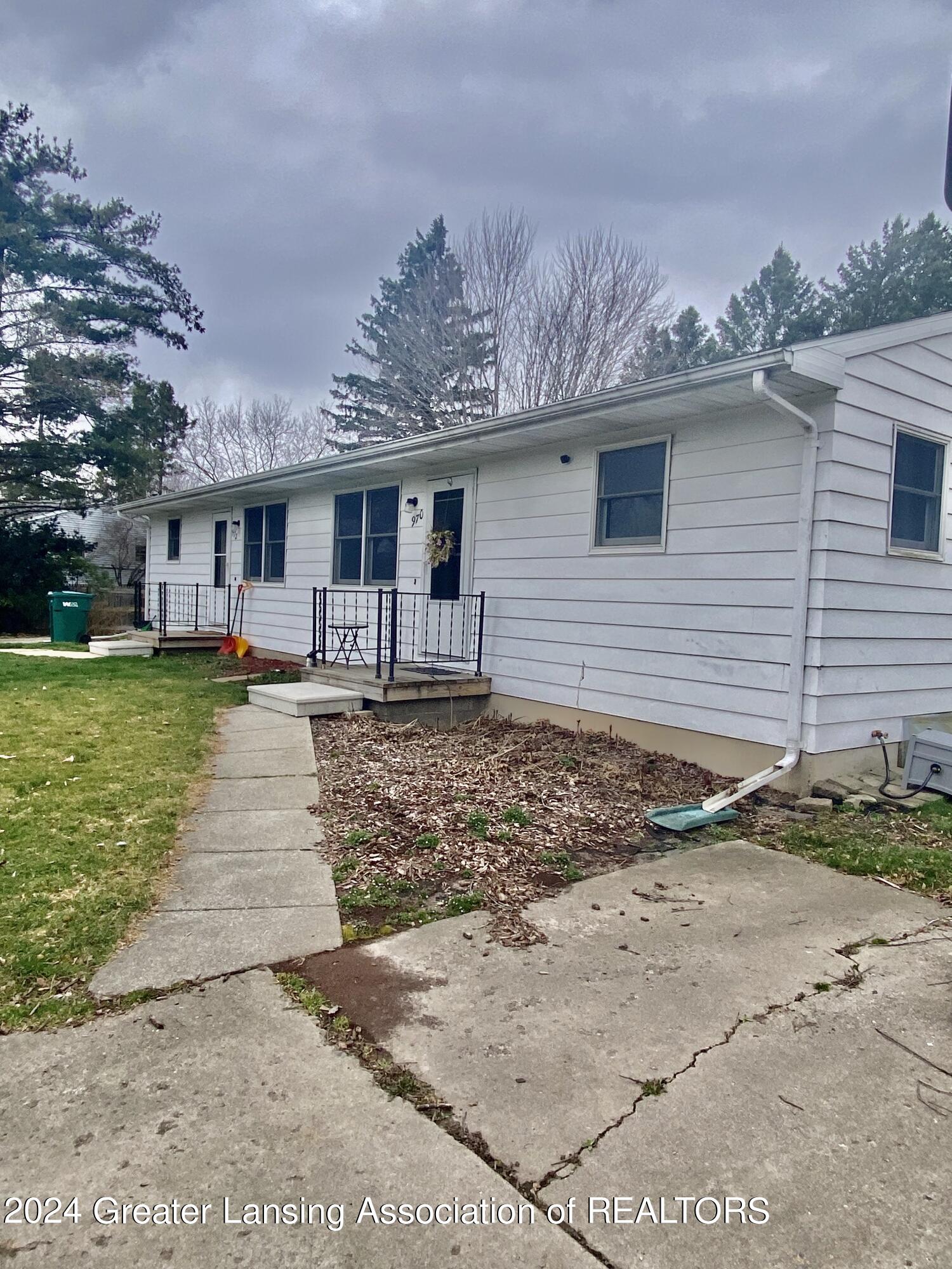 972 Hogsback Road Mason, MI 48854 - Photo 9 of 12 E20162A9-A25C-413D-B189-C0CF15BE40E5_1_2