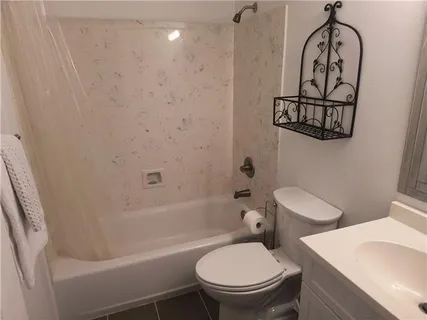 $129,900 | 1244 Harbor Drive, Unit 210, Slidell, LA 70458