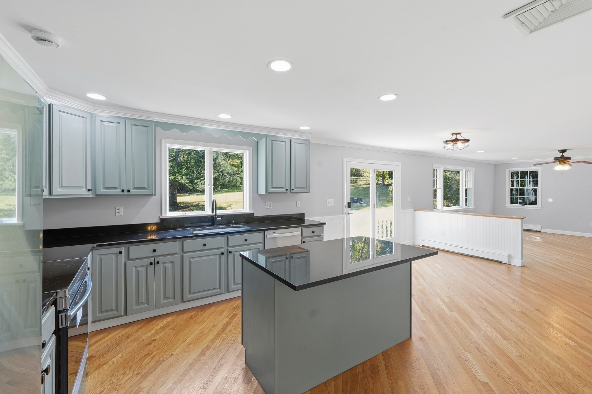 89 Brush Hill Road Sherborn, MA 01770 - Photo 3 of 42 Gallery Image 3