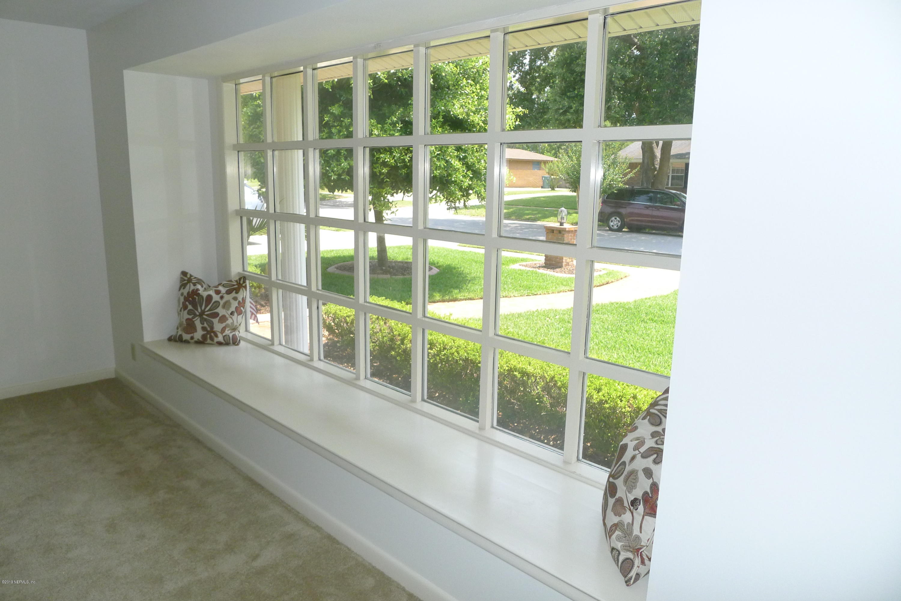 1060 Lido Road Jacksonville, FL 32216 - Photo 11 of 37 beautiful picture window w/window seat