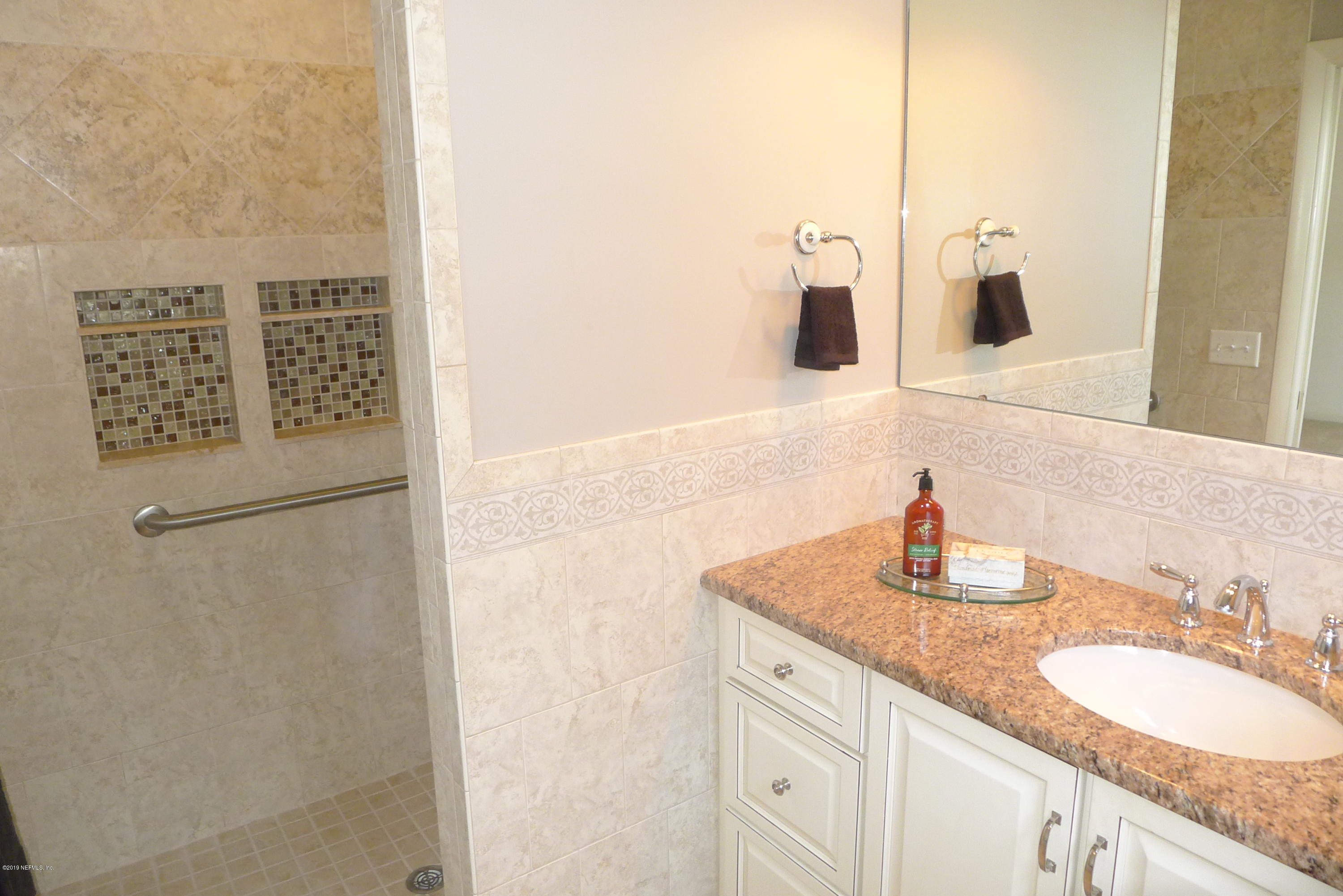 1060 Lido Road Jacksonville, FL 32216 - Photo 21 of 37 owners bath with walk in shower