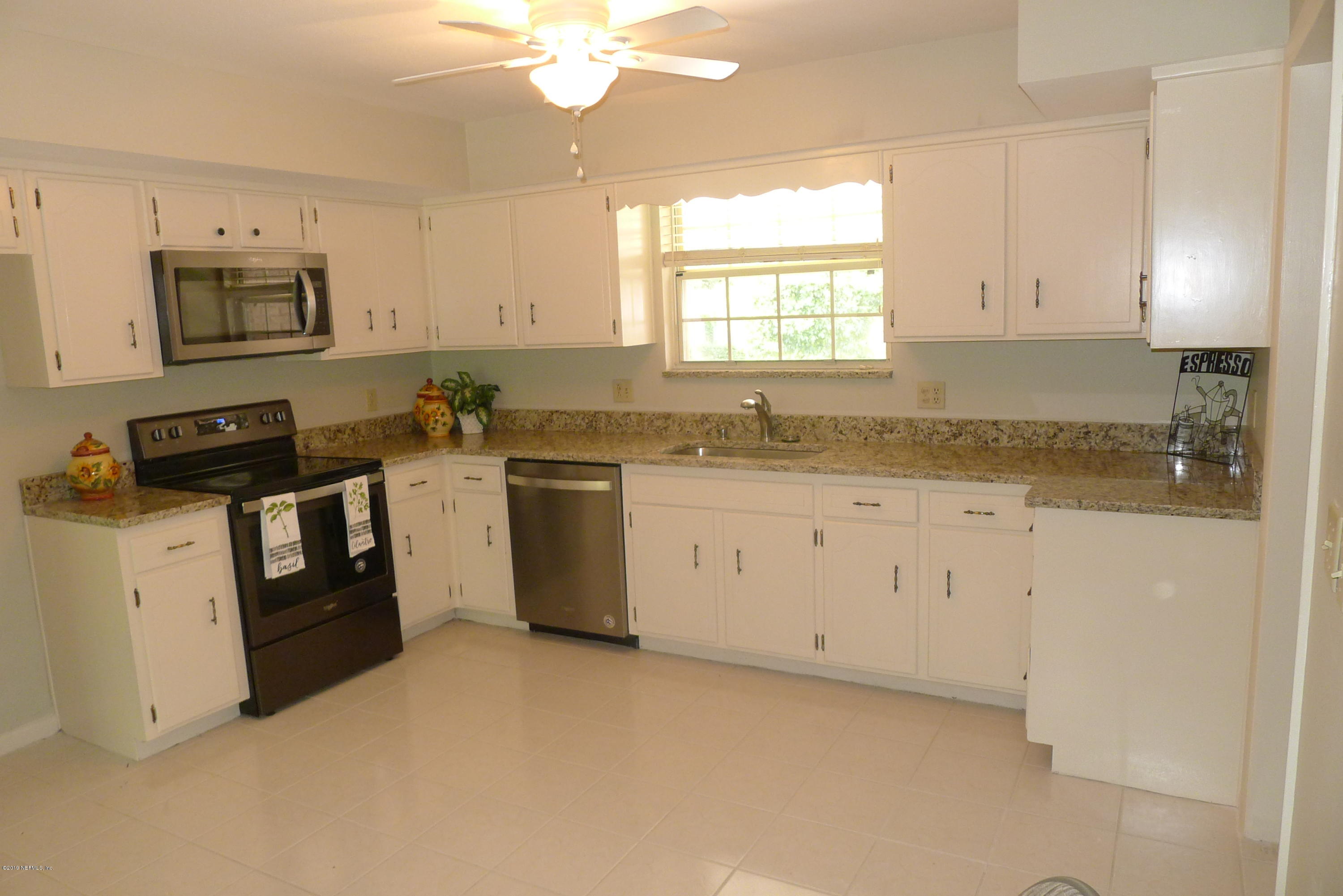 1060 Lido Road Jacksonville, FL 32216 - Photo 30 of 37 spacious kitchen