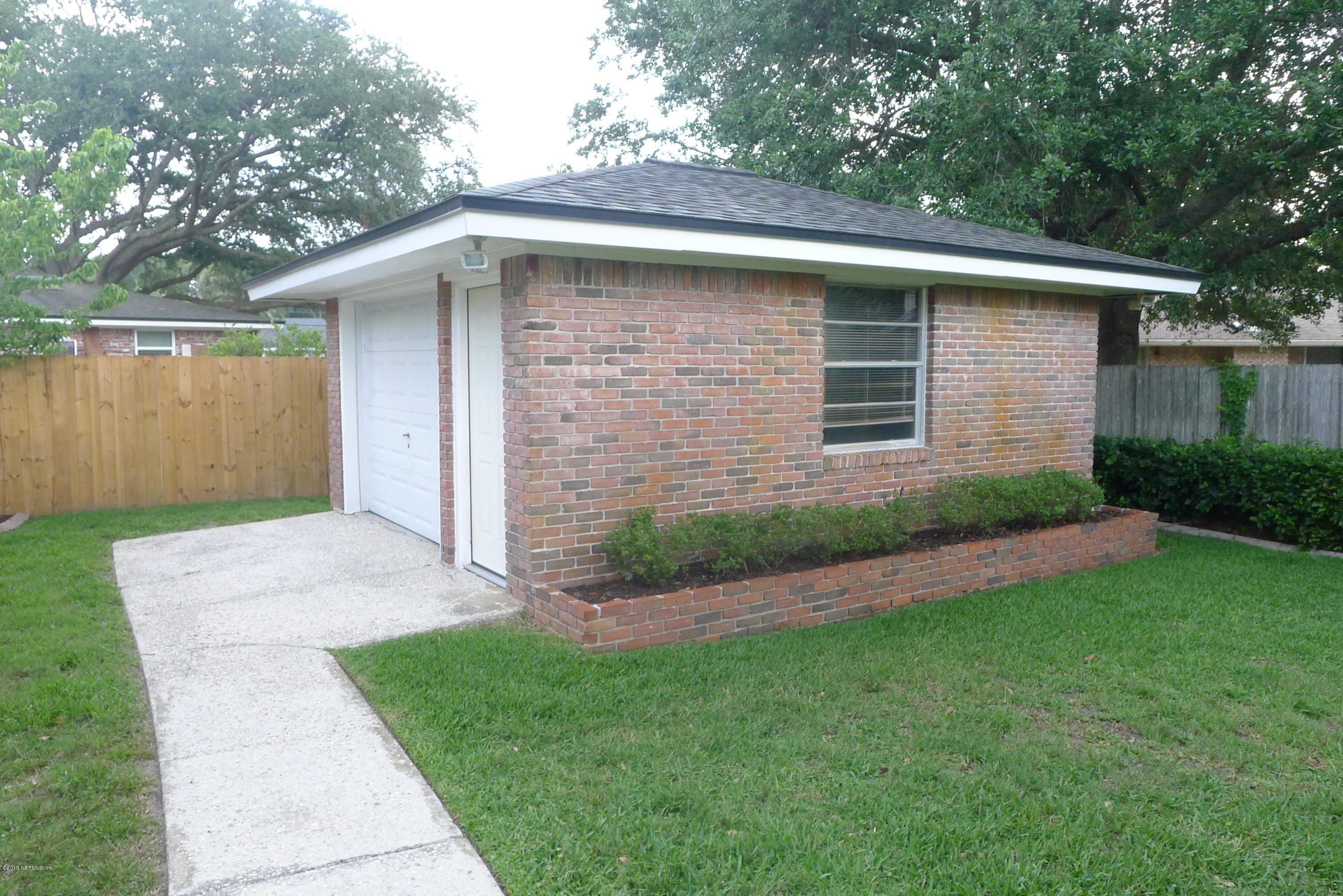 1060 Lido Road Jacksonville, FL 32216 - Photo 5 of 37 awesome 3rd car garage out back