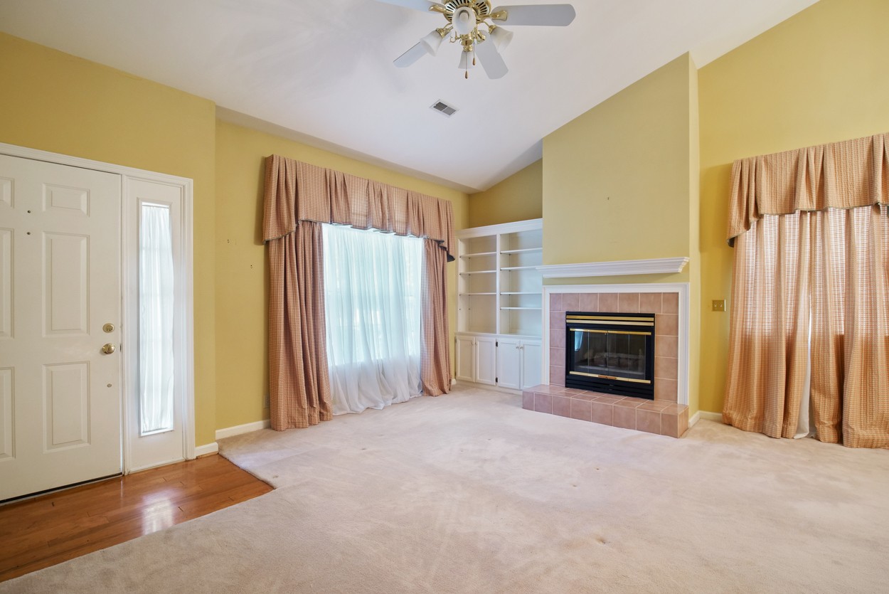 2001 Roderick Circle Franklin, TN 37064 - Photo 7 of 27 Gallery Image 7