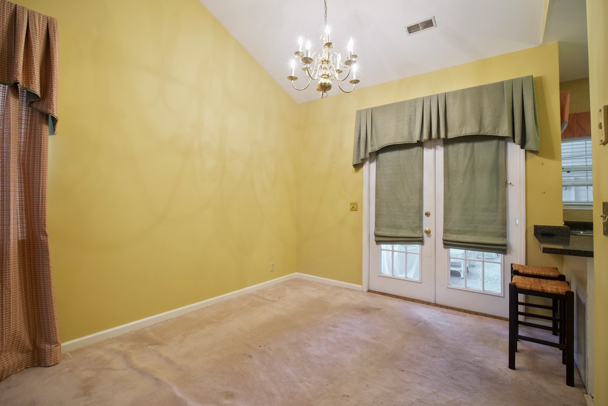 2001 Roderick Circle Franklin, TN 37064 - Photo 10 of 27 Gallery Image 10