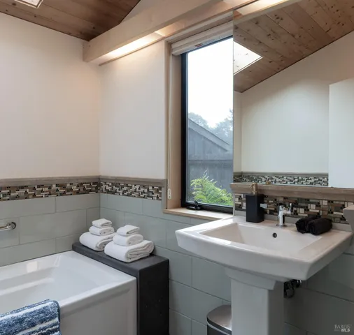 $1,350,000 | 42267 Forecastle, The Sea Ranch, CA 95497
