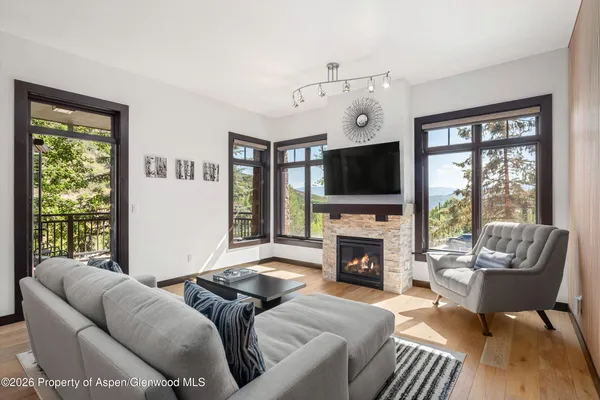 $3,925,000 | 60 Carriage Way, Unit 3032, Snowmass Village, CO 81615