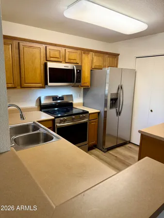 $285,000 | 1880 East Morten Avenue, Unit 202, Phoenix, AZ 85020