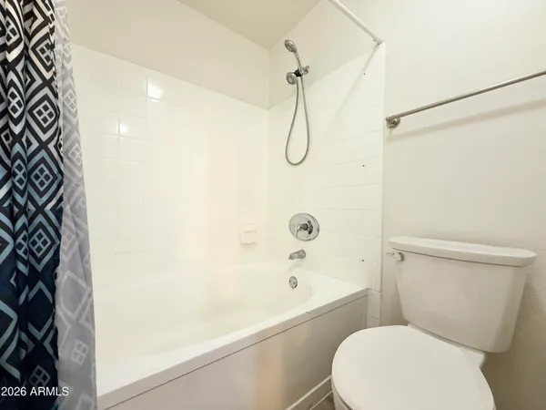 $285,000 | 1880 East Morten Avenue, Unit 202, Phoenix, AZ 85020