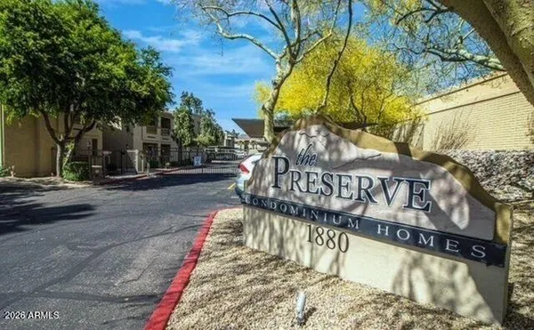 $285,000 | 1880 East Morten Avenue, Unit 202, Phoenix, AZ 85020