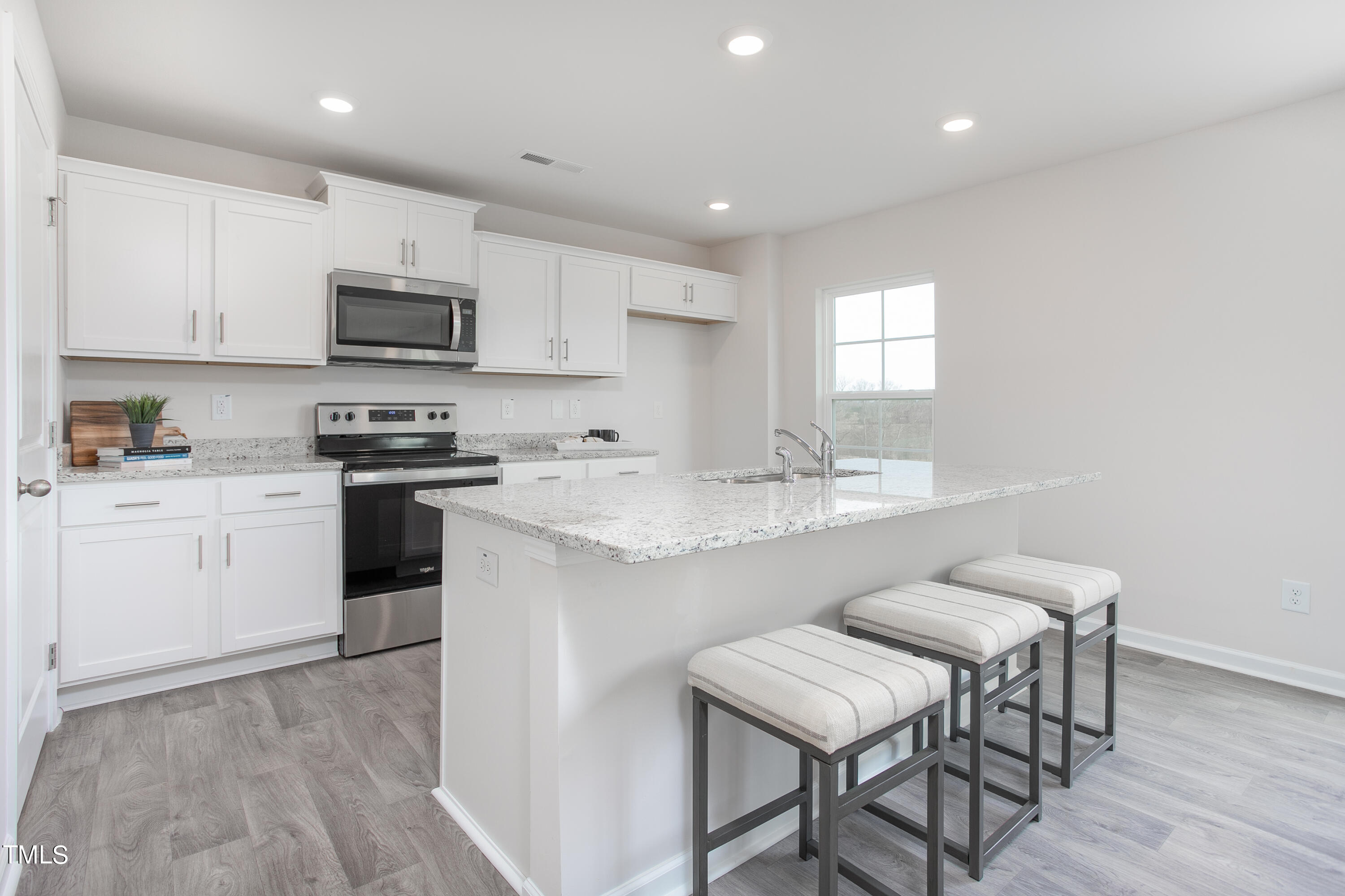 5517 Musket Court Raleigh, NC 27610 - Photo 8 of 32 Ashefield-DR Horton-LOT25-10