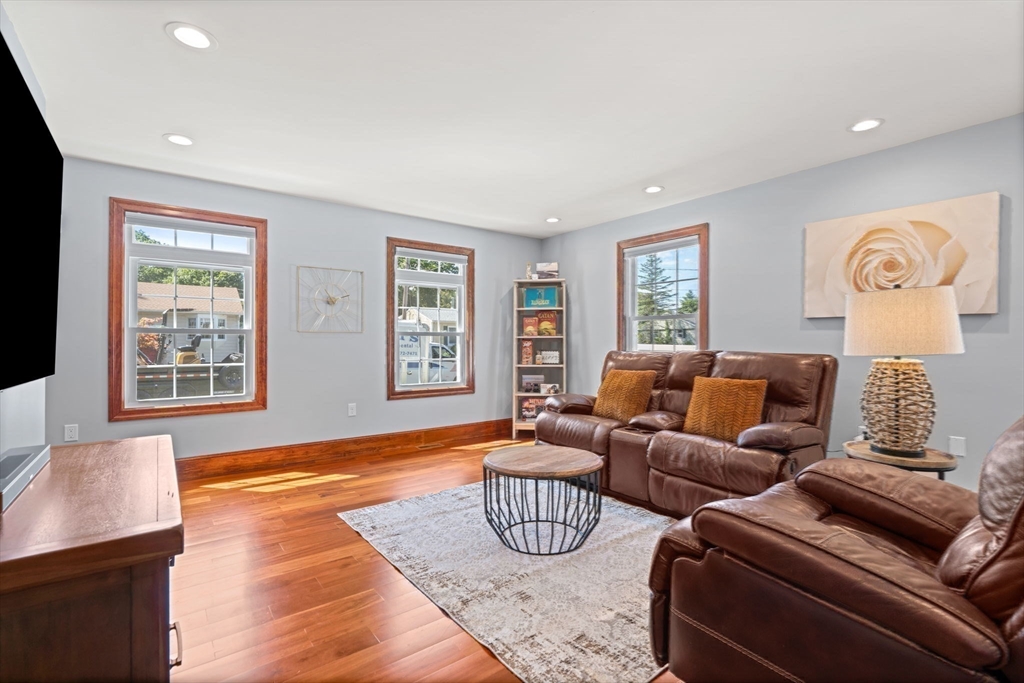 8 Glenn Road Merrimac, MA 01860 - Photo 11 of 33 Gallery Image 11