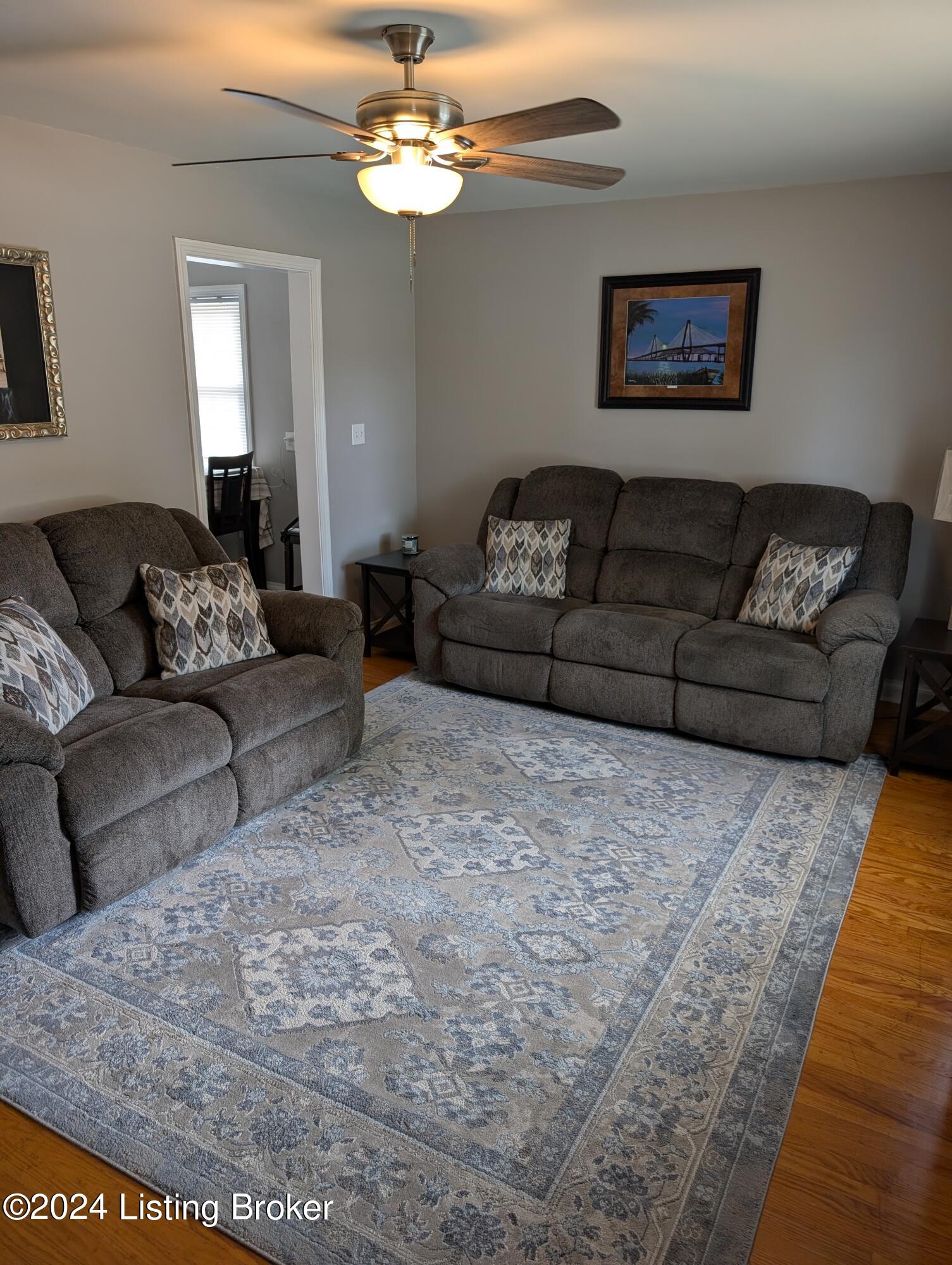 7809 Bluebonnet Road Louisville, KY 40258 - Photo 6 of 32 PXL_20240908_180446425