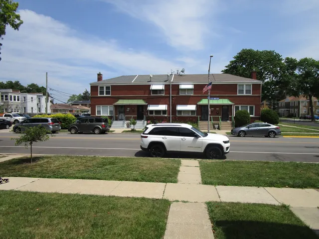 $183,000 | 942 Bellwood Avenue, Bellwood, IL 60104