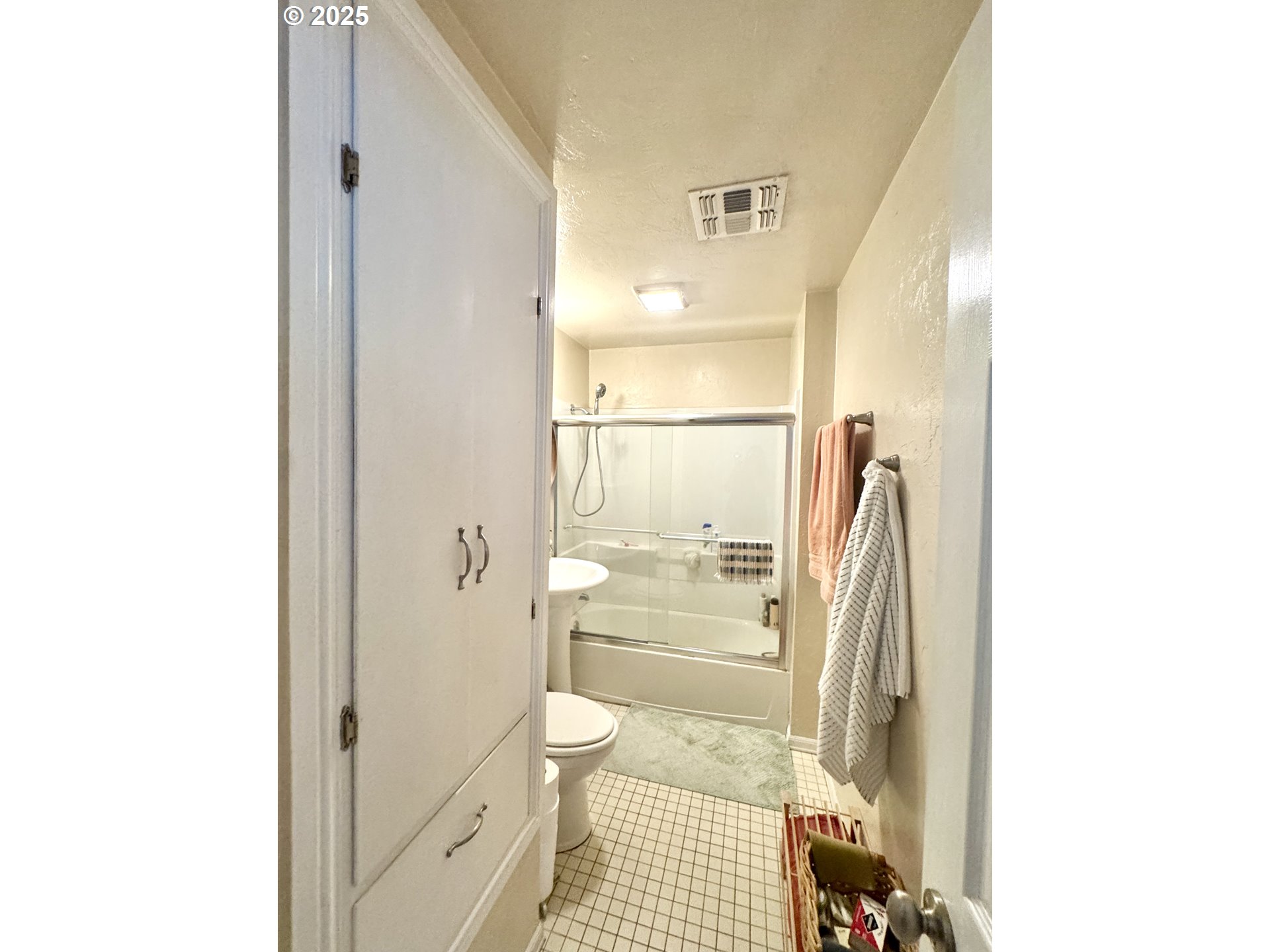 3345 Bell Avenue Eugene, OR 97402 - Photo 14 of 31