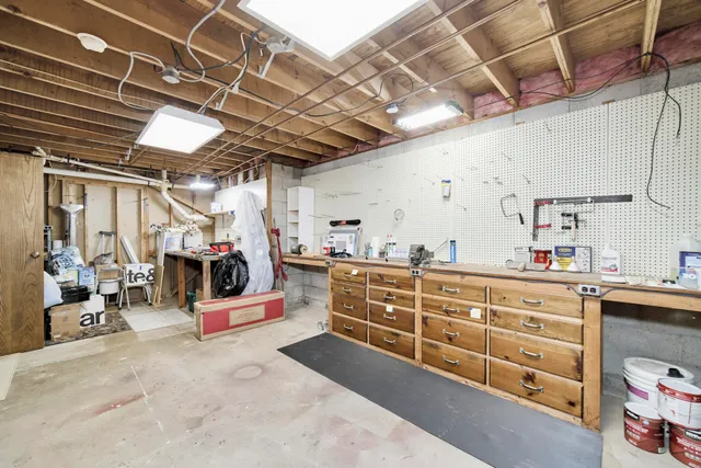 $329,900 | 938 18th Street, Manistee, MI 49660